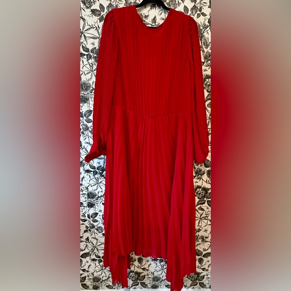 City Chic Vibrant Red Dress Long Sleeve Women’s Size 24 XXL Elastic & Flowy - Picture 1 of 8